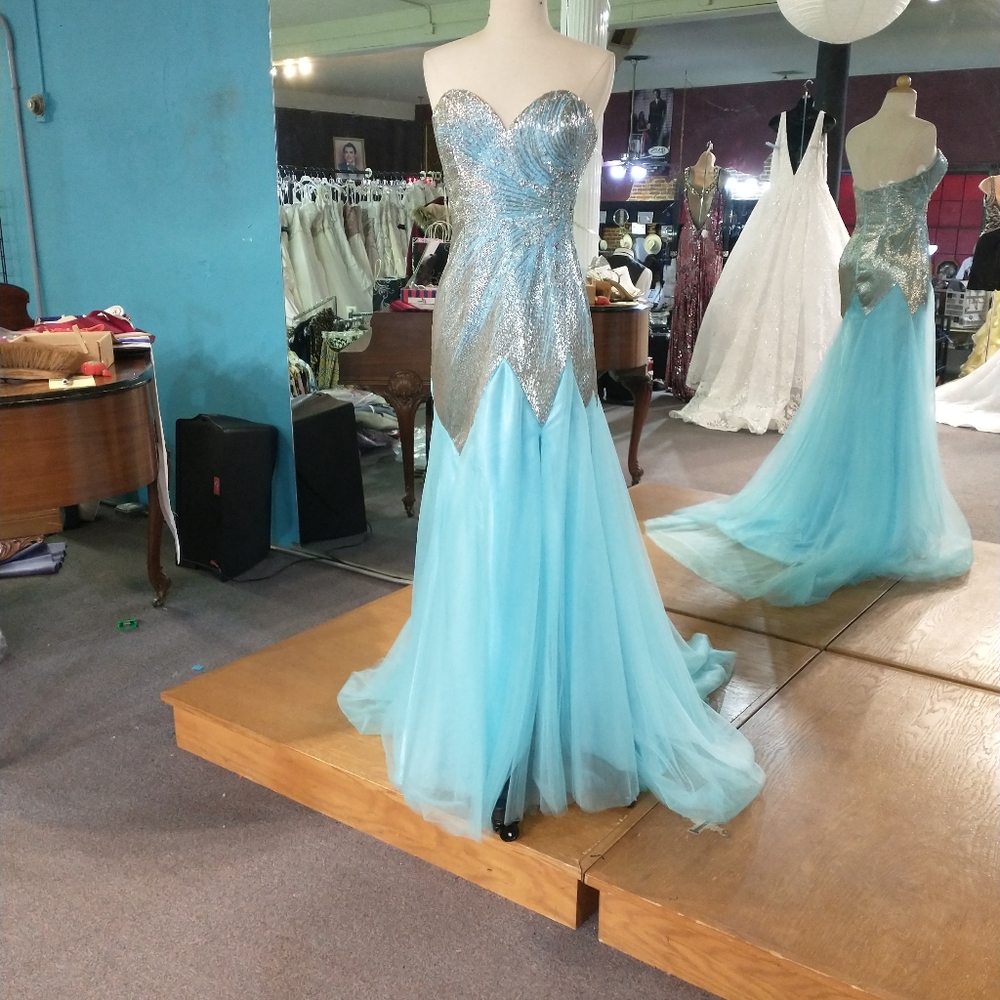 Prom dress or pageant
